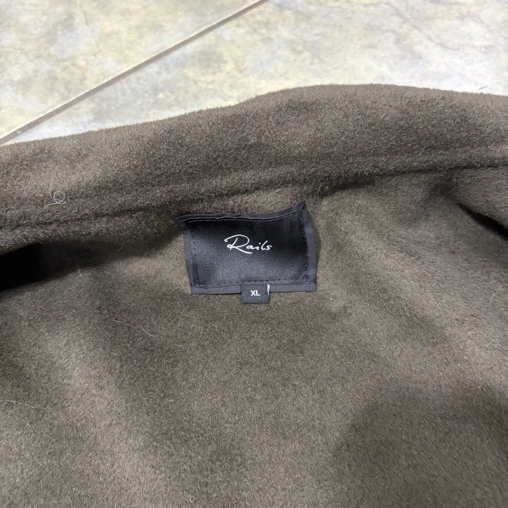 Rails Women’s Easton Wool Blend Olive Cropped Shacket Sz XL Casual Preppy Party - Picture 7 of 13